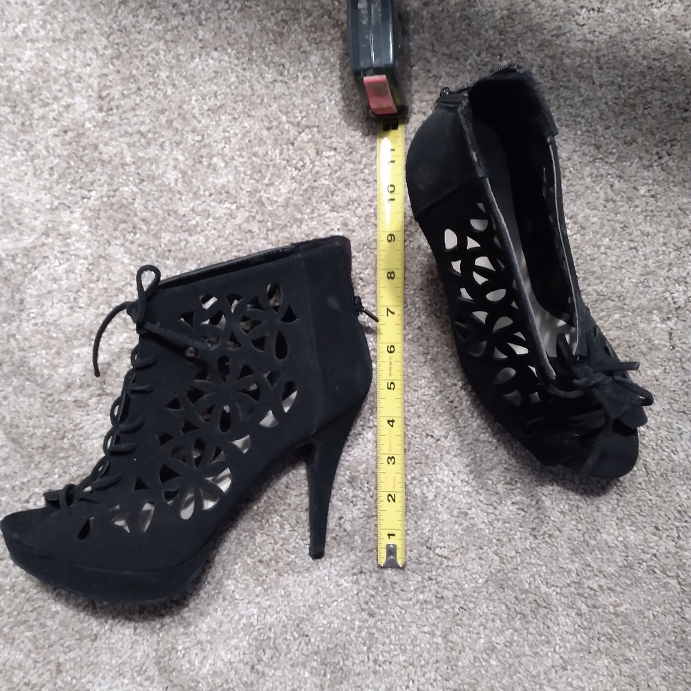 Size 10 black ankle boots